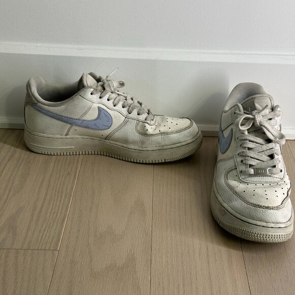 Special Edition Nike Air Force 1 with light blue swoosh - Picture 6 of 6